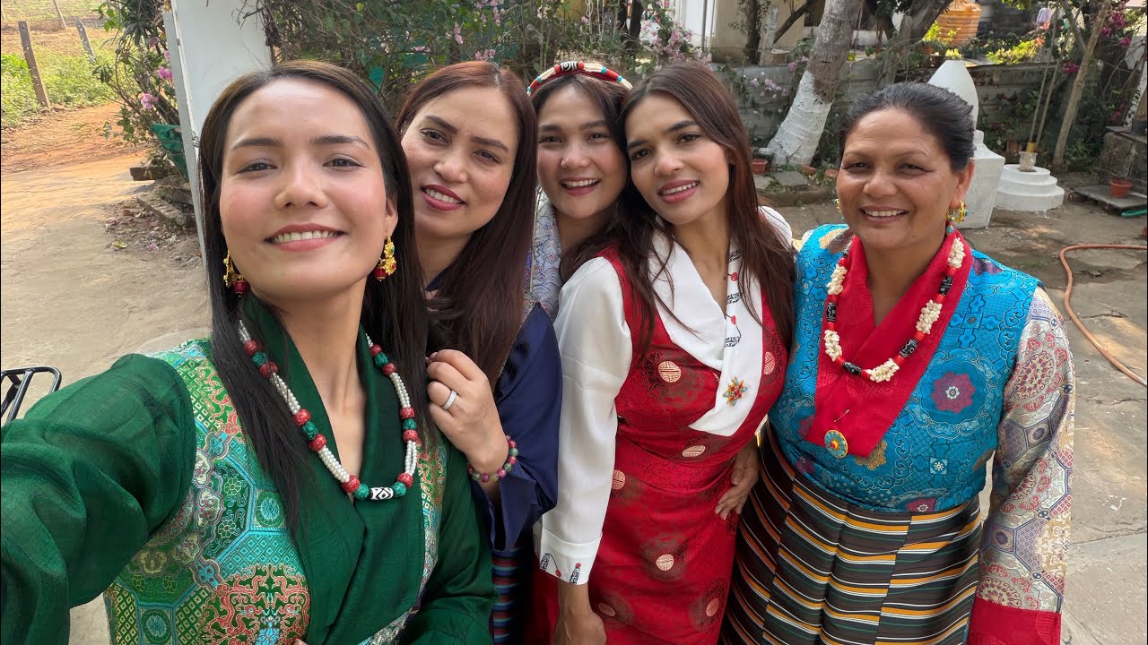 Happy losar to everyone 😘