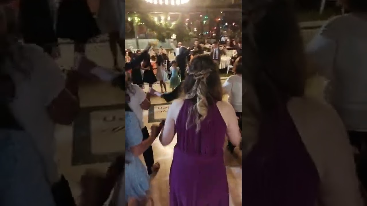 düğünde davulu damat eline alırsa :)