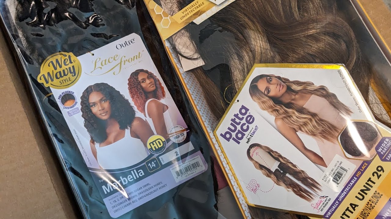 Trying on wigs from Samsbeauty.