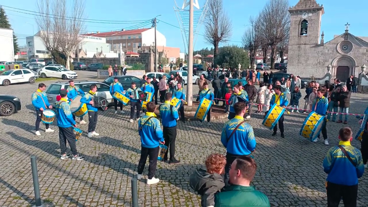 Bombos de Caíde de Rei, no levantamento da bandeira em Caíde de Rei