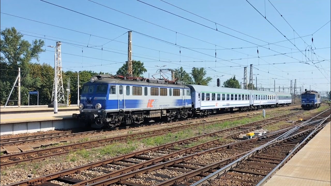 Pociągi Warszawa Wschodnia .