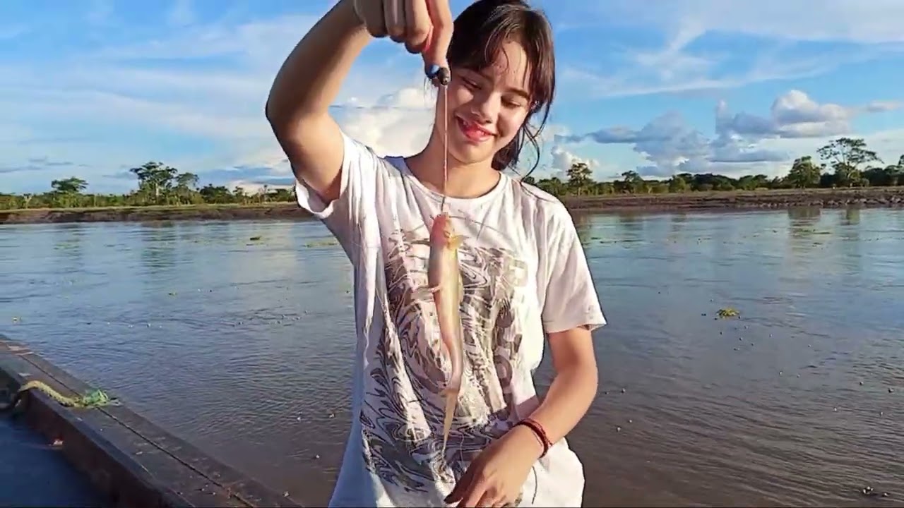 Pescaria com amigos foi muito massa esse peixe e muito lindo 🎣