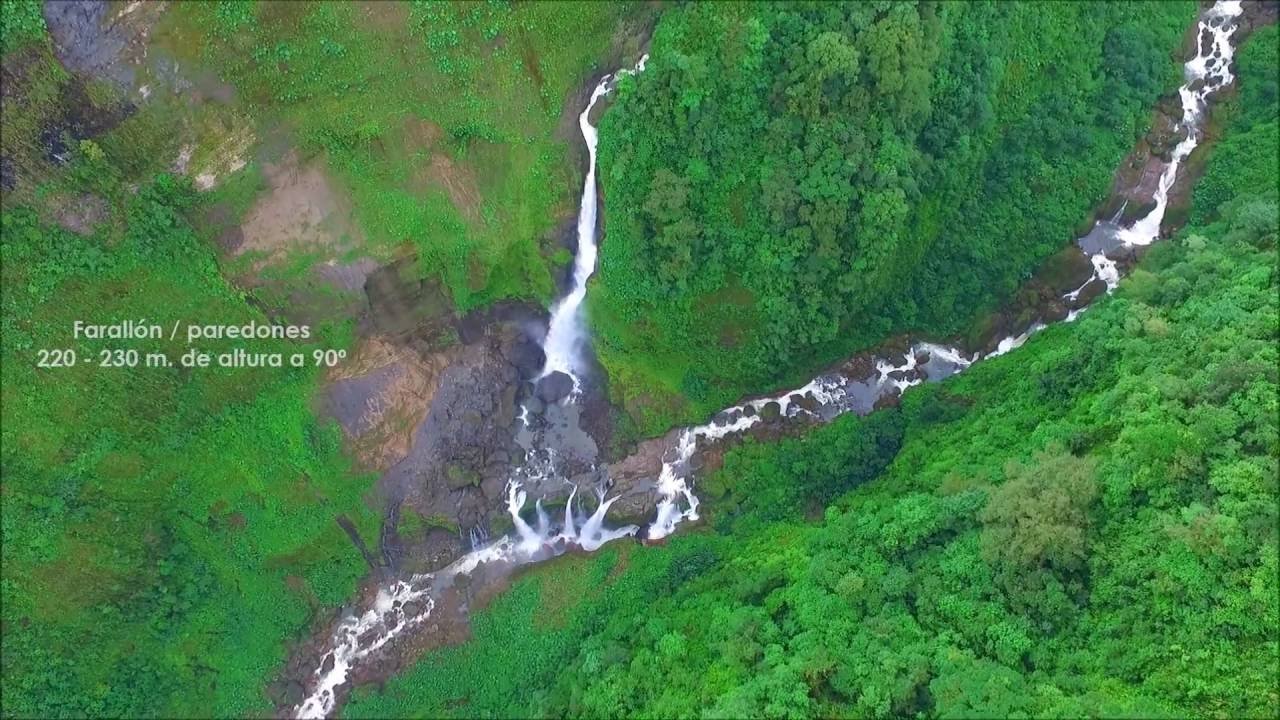 Aérea: Cataratas Toro II,  Barroso  y  Quebrada Gata