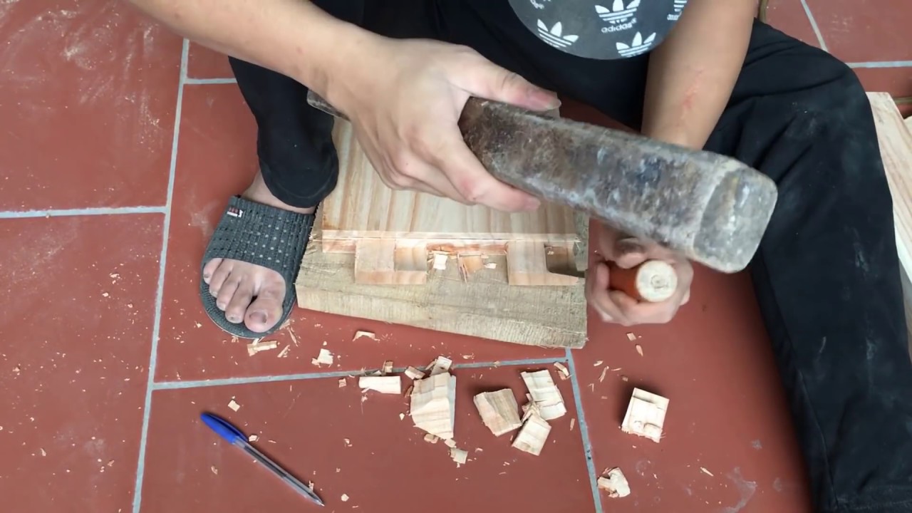 How carpenters make beds extremely simple)
