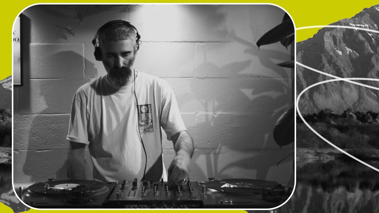 Sacha Mambo | 02.06.2024 | 8 Bar [Downtempo, Leftfield, Electronic]
