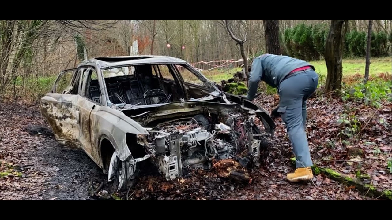 Audi Q3 volée, brûlée et cachée dans les bois