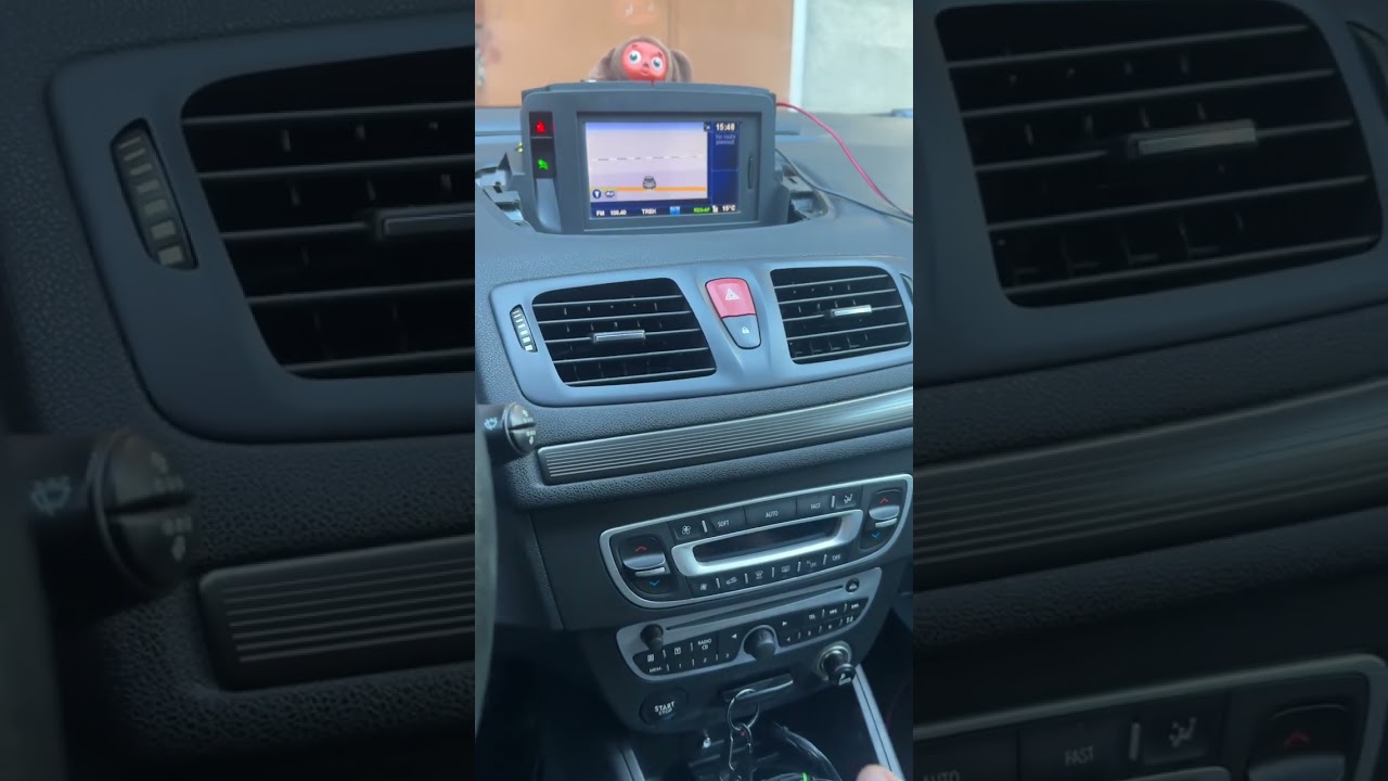 #Megane3xRuSt Renault Megane 3 Rear Camera on TomTom Carminat