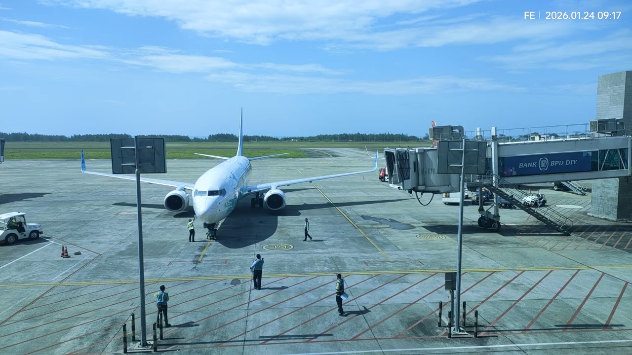 SAFE LANDING GARUDA GA 205