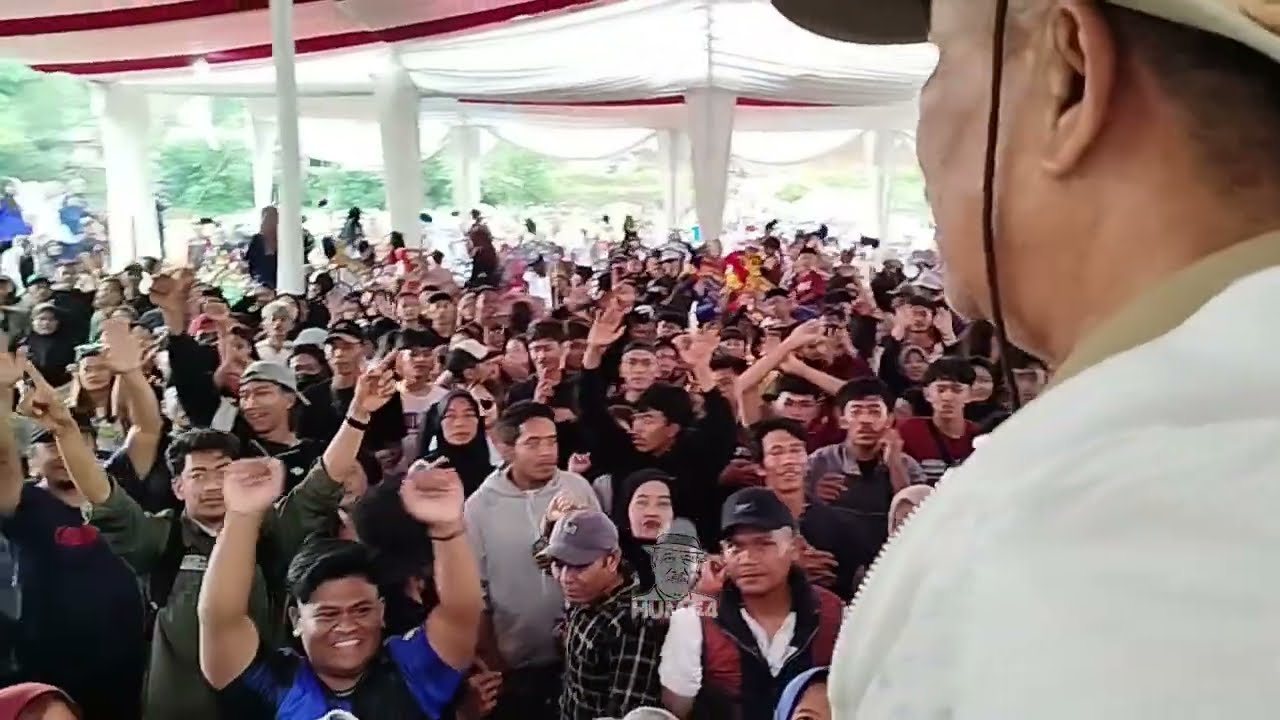 HIBUR WARGA PASCA PERSIB JADI JUARA PARUH MUSIM 