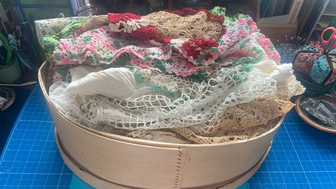 Vintage Doilies/Linens - Thrifted & Gifted #slowstitching #vintagefabric #vintagelaces #sewing 🧵🪡