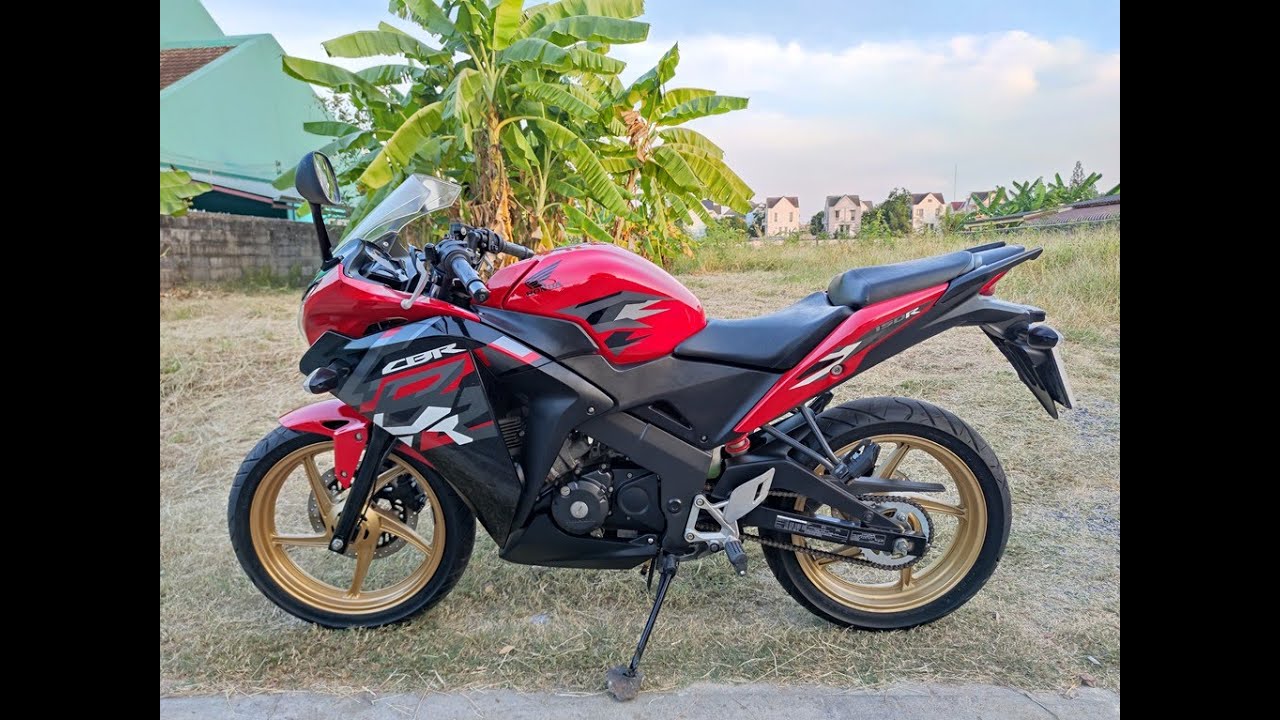 ลดราคา Honda CBR 150R ครับ  ราคา : 32,900 ฿