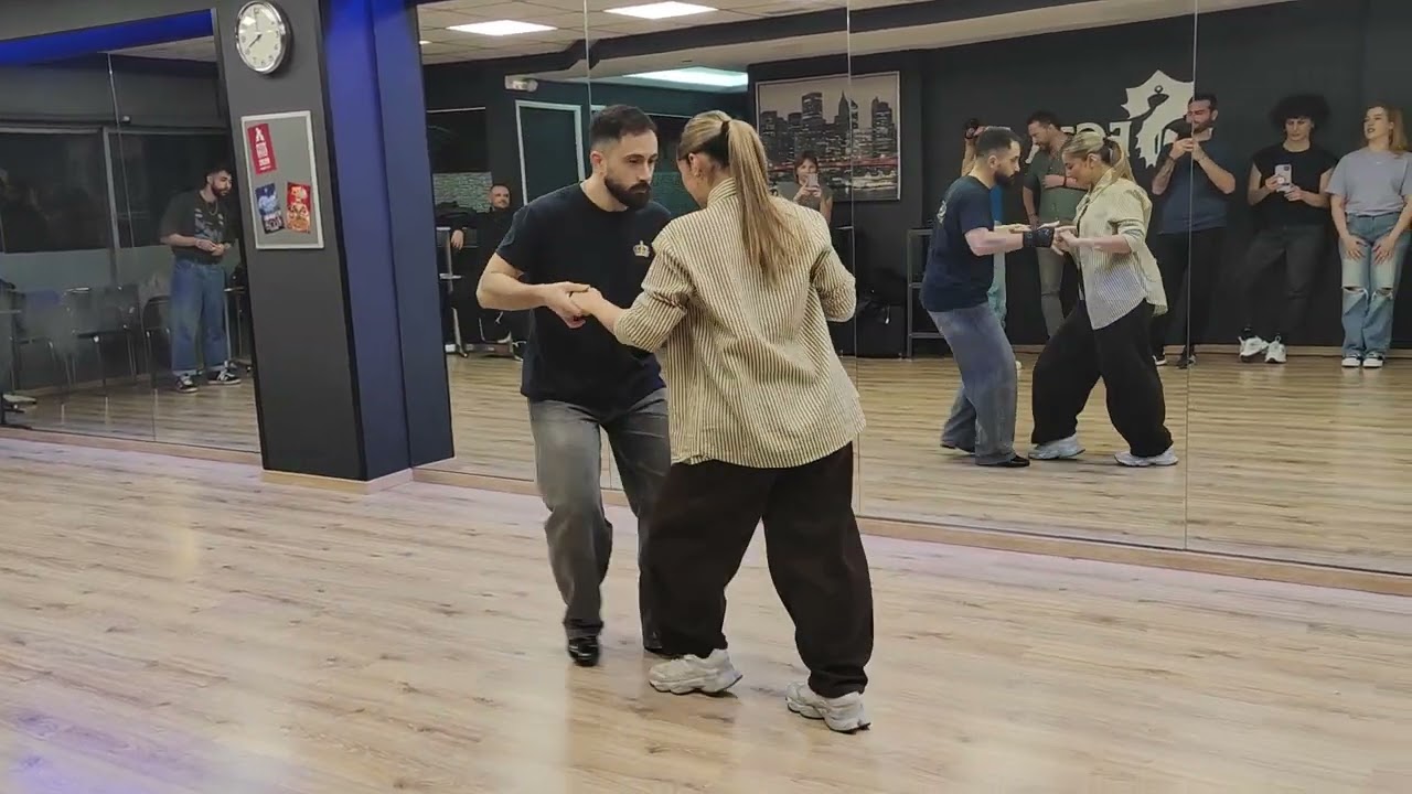 2026-02-25 #40: Pretzel, fake lead, fake turn! v2