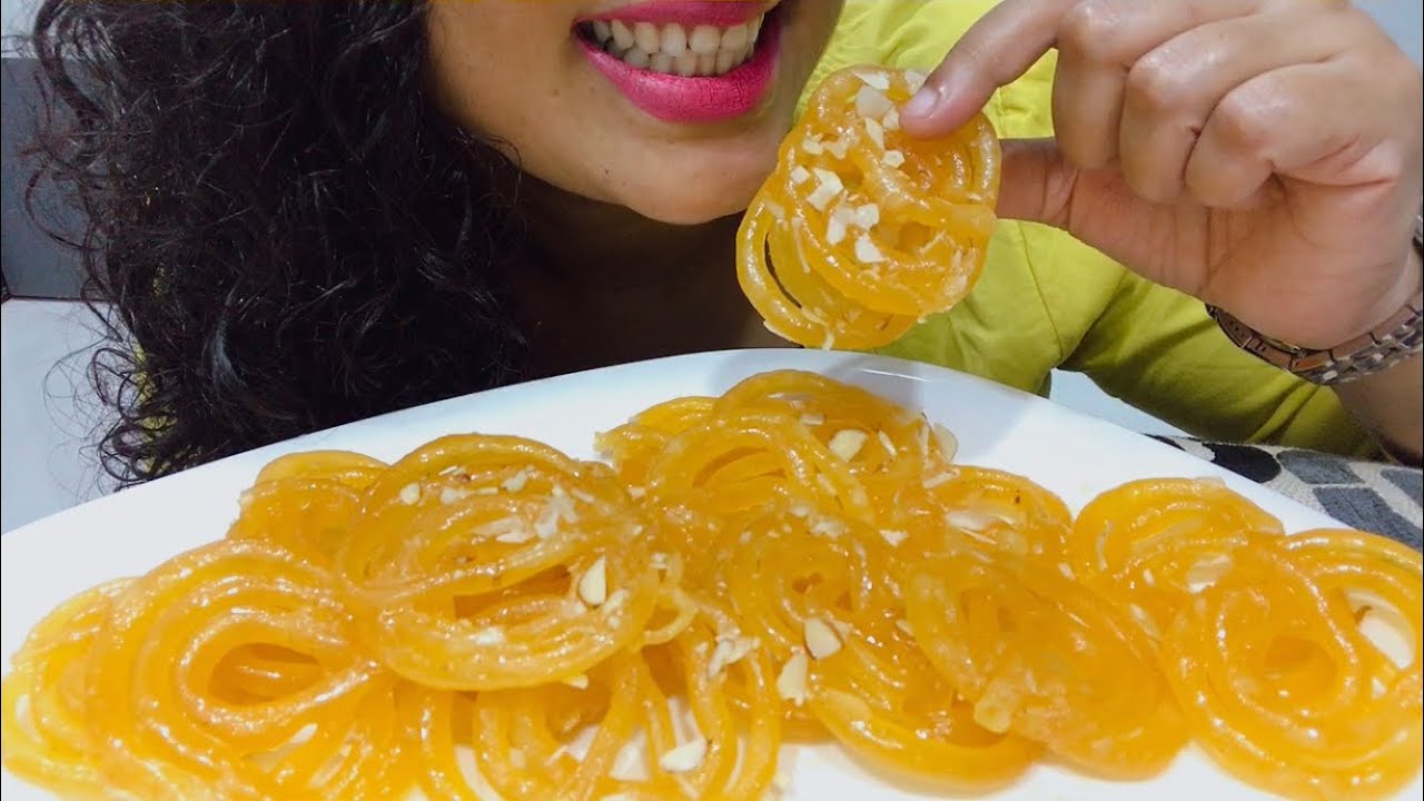 ASMR Eating Indian Sweet Jalebi 😋😋