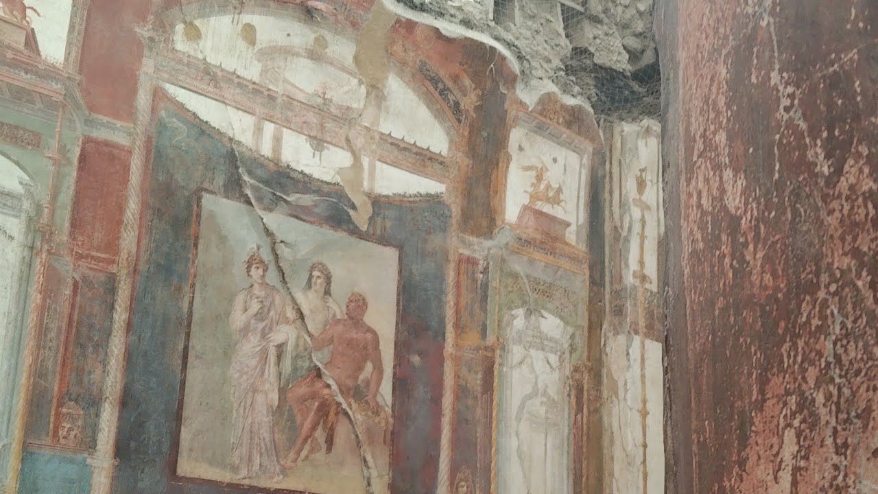 Collegio degli Augustali, Herculaneum 