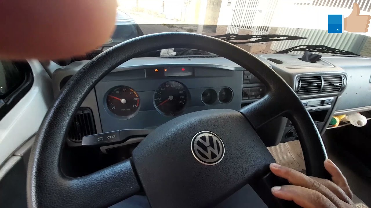 mostrando o vw 8-150 +B-O na pista