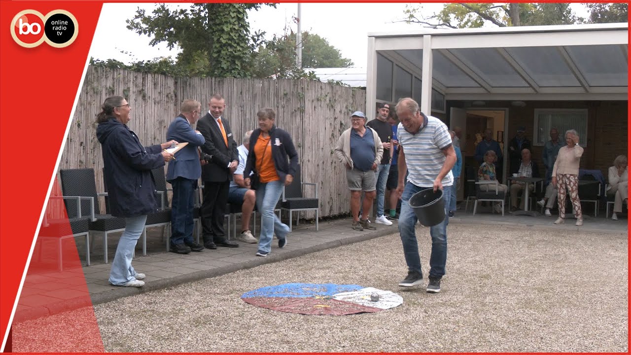 Spellencaroussel tijdens najaarsfeesten bij Biljartvereniging