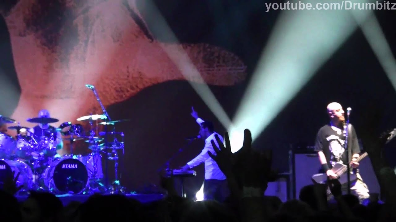 [FullHD] System Of A Down - Suite-Pee + War? + Toxicity @ Live In Moscow 2011