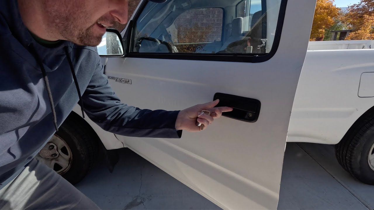 How to replace exterior door handle on 1st Gen Tacoma (1995-2004)