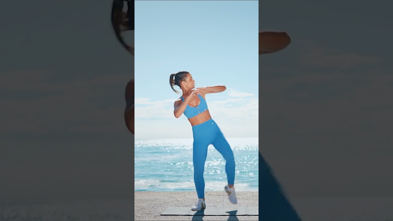 15MIN CARDIO HIIT BR&Ucirc;LE-GRAISSE EXPRESS ! DISPONIBLE - Bikini avec Sissy 11