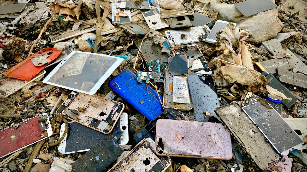 Look for old phone in LCD trash can | Restoration old touch phone | samsung galaxy