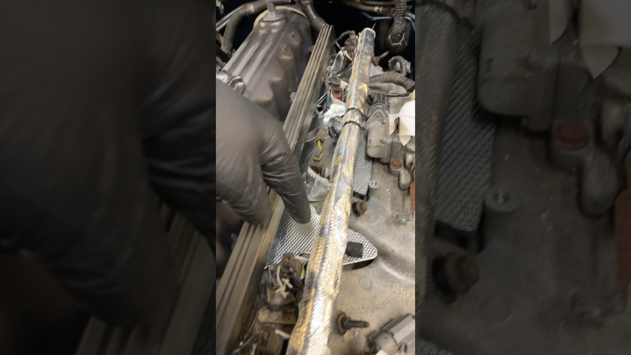 Jeep heat soak fix! #jeepxj #betsyrossxj #jeep #mechanic #jeepcherokee #diy