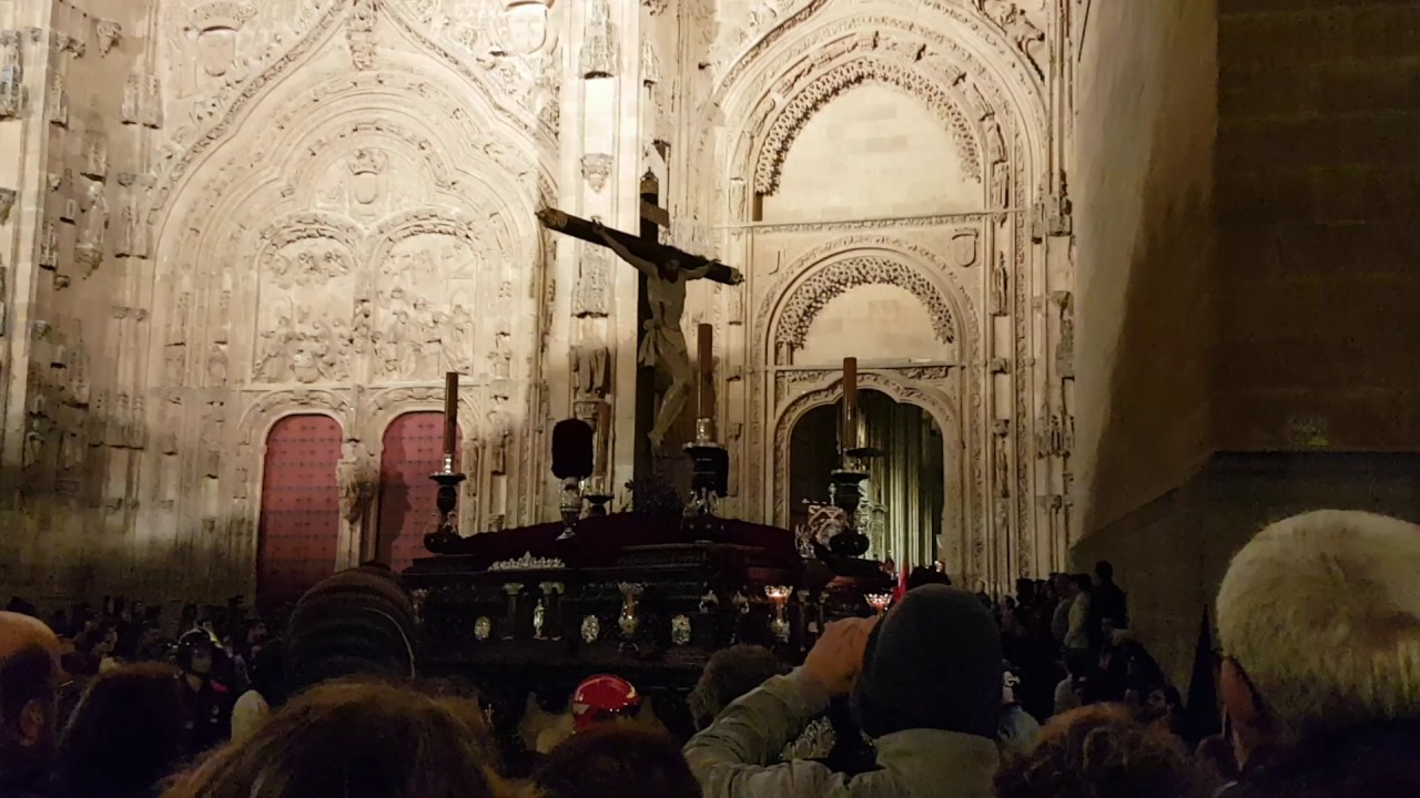 Hermandad dominicana - Salida del Buena Muerte de la catedral