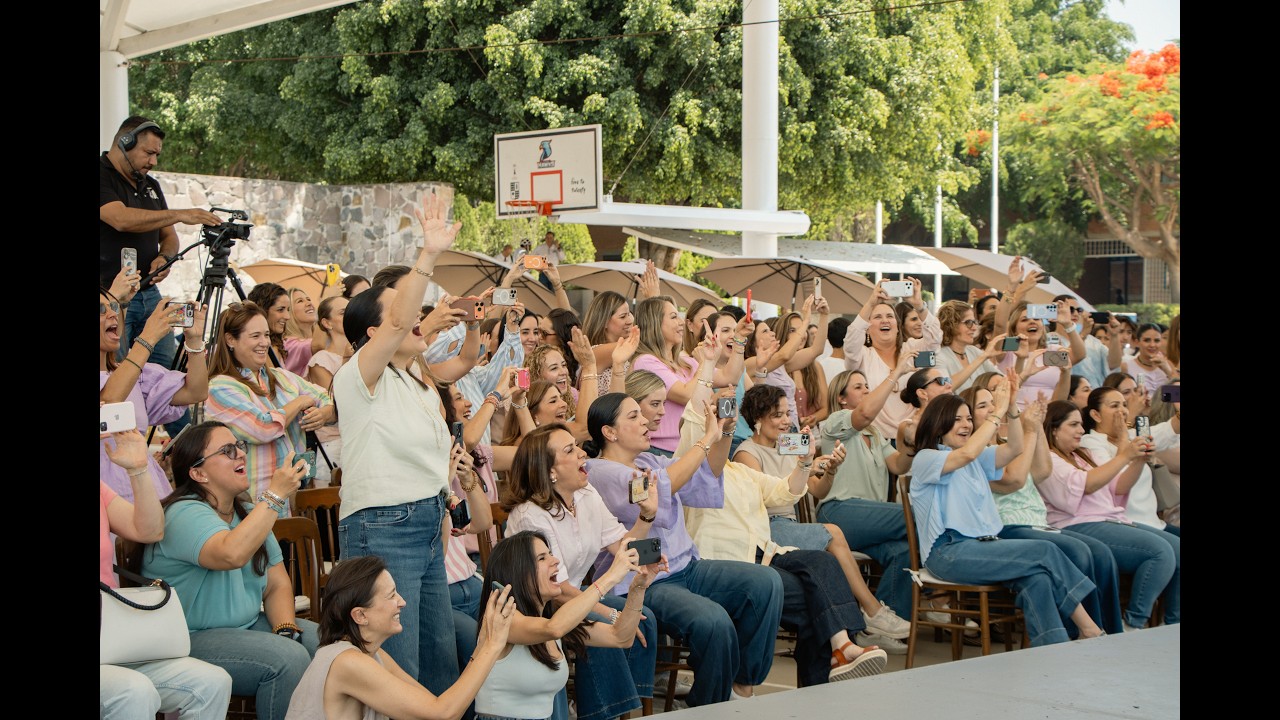 Celebrando a mam&aacute; en Liceo del Valle