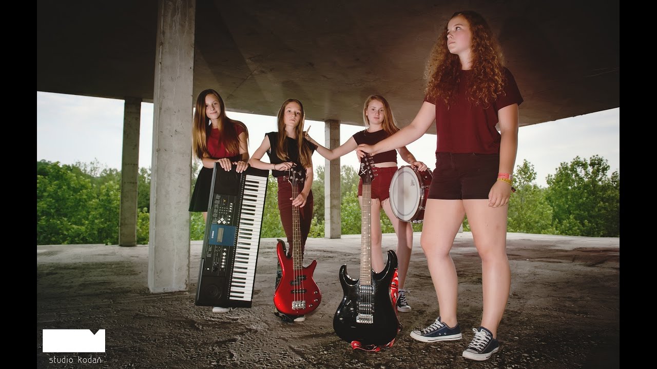 The White Stripes- Seven Nation Army (cover by AiKeN)