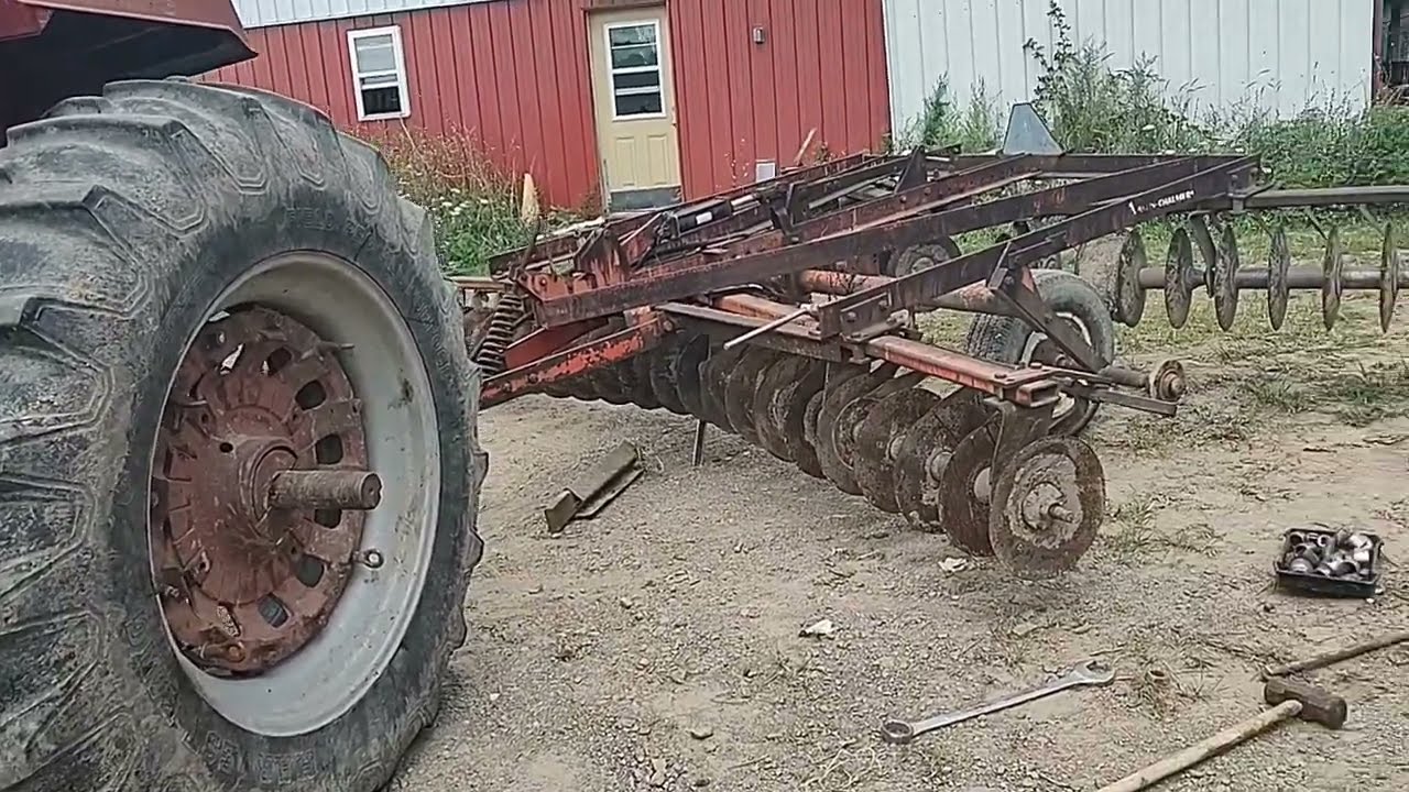 Disking with Allis Chalmers disks after a quick fix. August 1, 2022