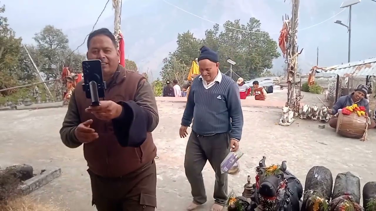 Beautiful puja and feast of the people of village Jakh in Mrityunjay Mahadev temple 🙏🙏🙏