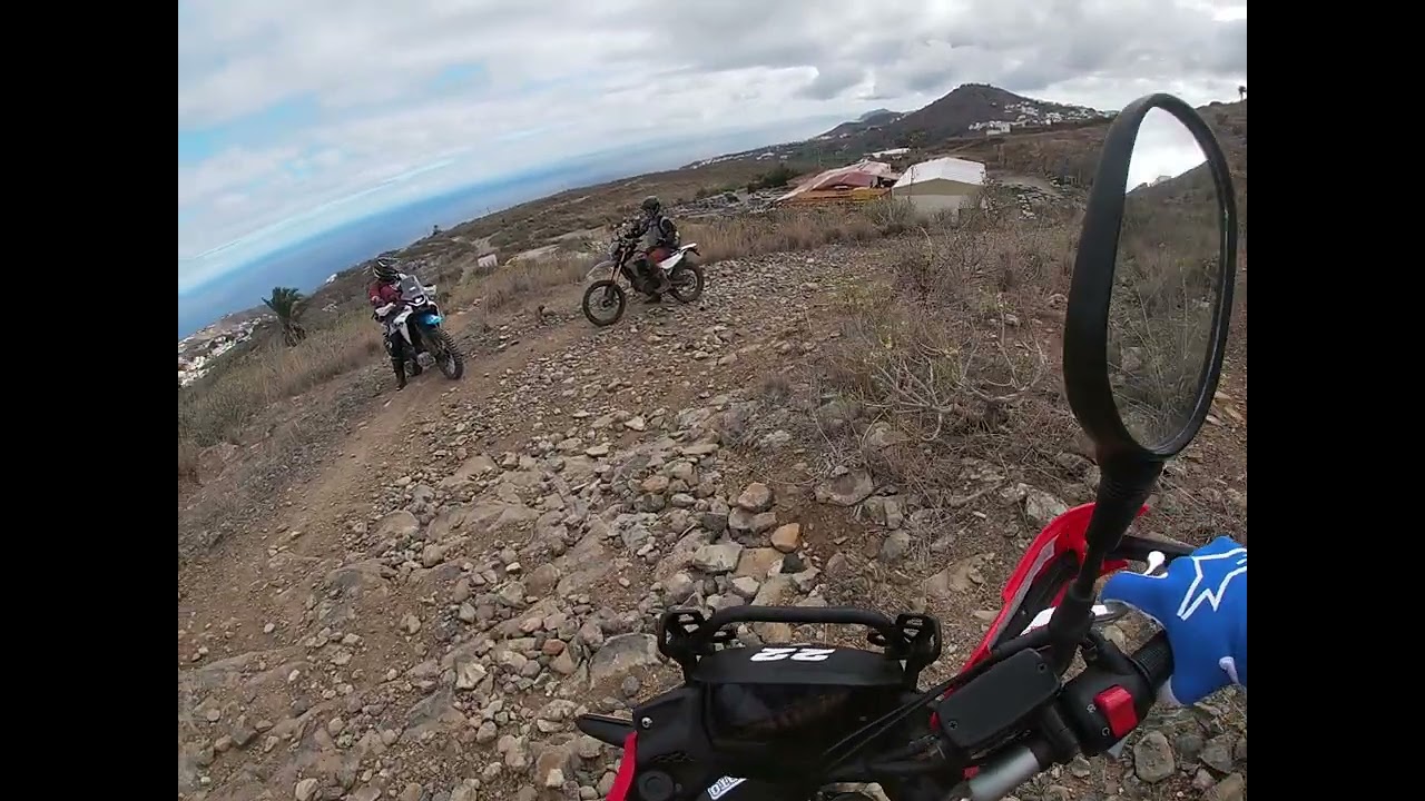 Pedrera de Arucas imposible para la CB 500X de 2022 nos damos la vuelta CRF 300L y la MT 450.