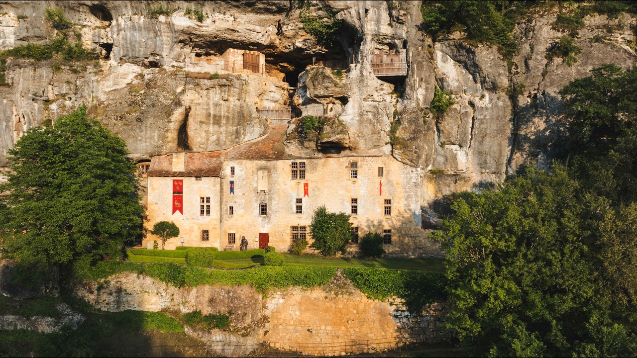 Is This Europe's Best Medieval Museum?! Maison Forte de Reignac