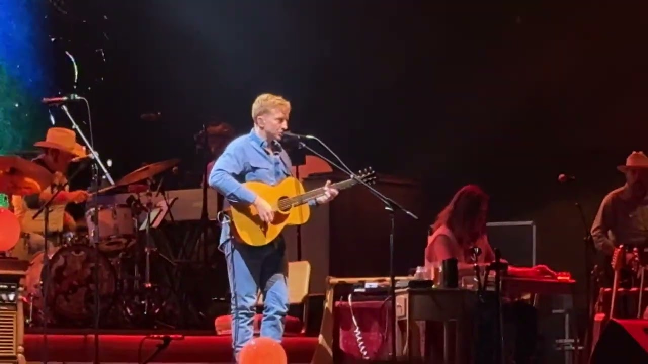 Tyler Childers - Whitehouse Road