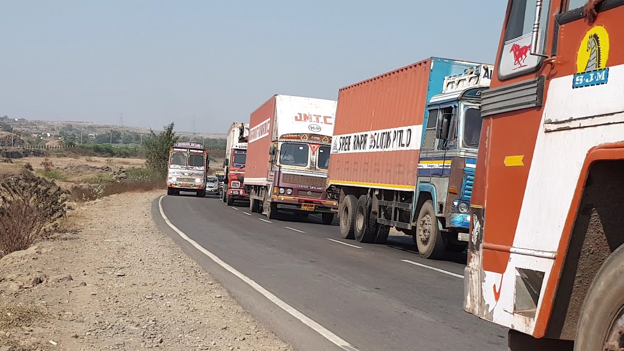 😱 अंदर को घुसाना पडा ड्रायव्हर साहेब को लोडीग ट्रक