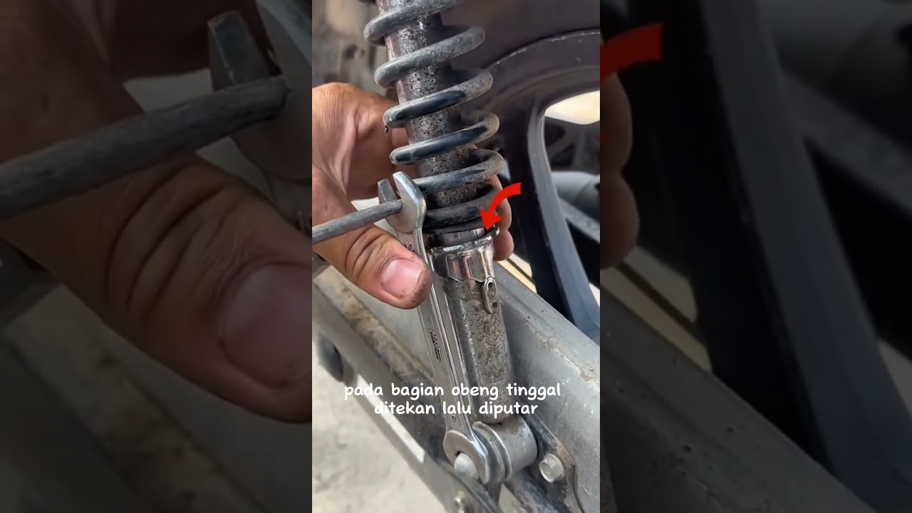 How to adjust the rear shock stiffness