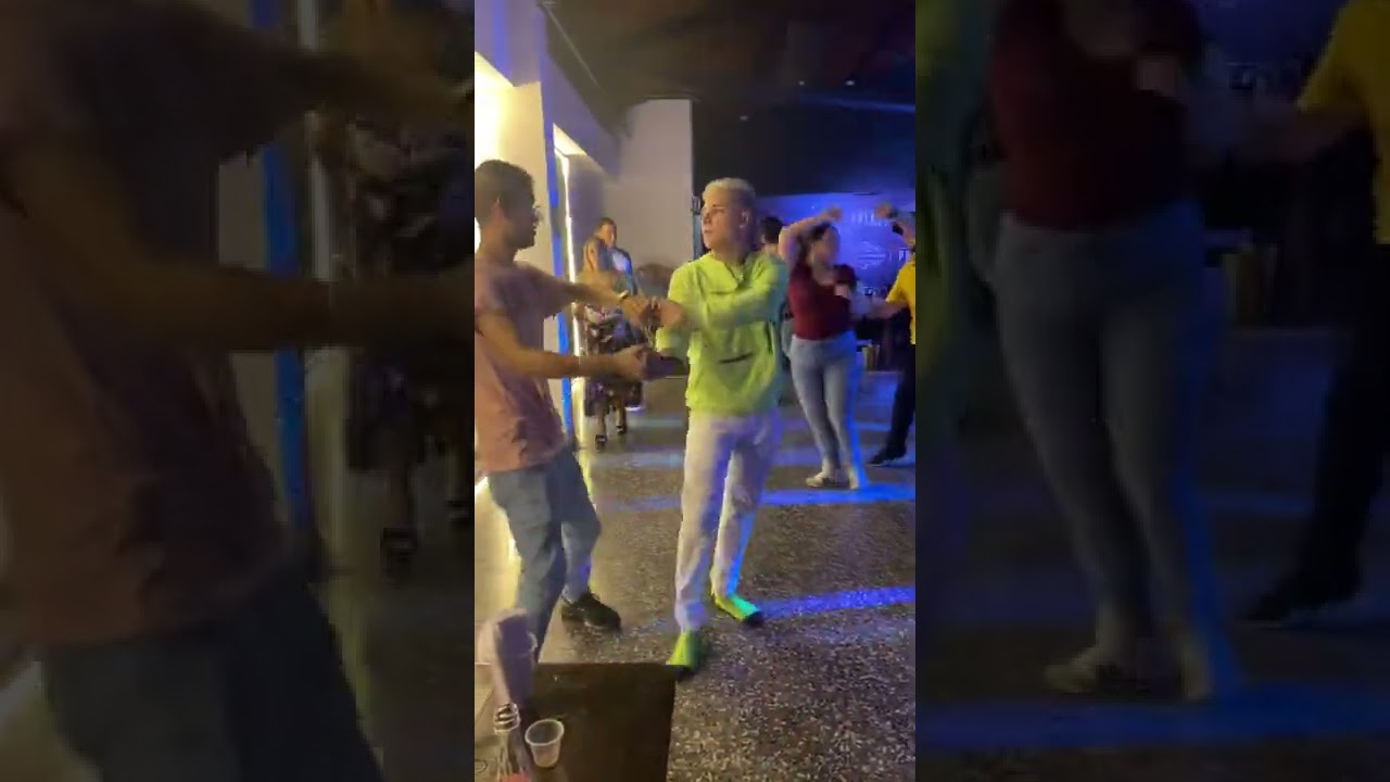 Bailando porro con Julián