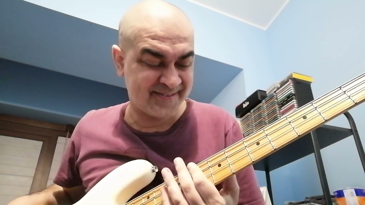 Greasy G - Joshua Redman - Momentum (Marco Di Marzio bass improvisation)