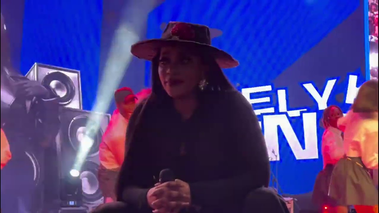 DJÉLIKABA BINTOU SUR CHAINE