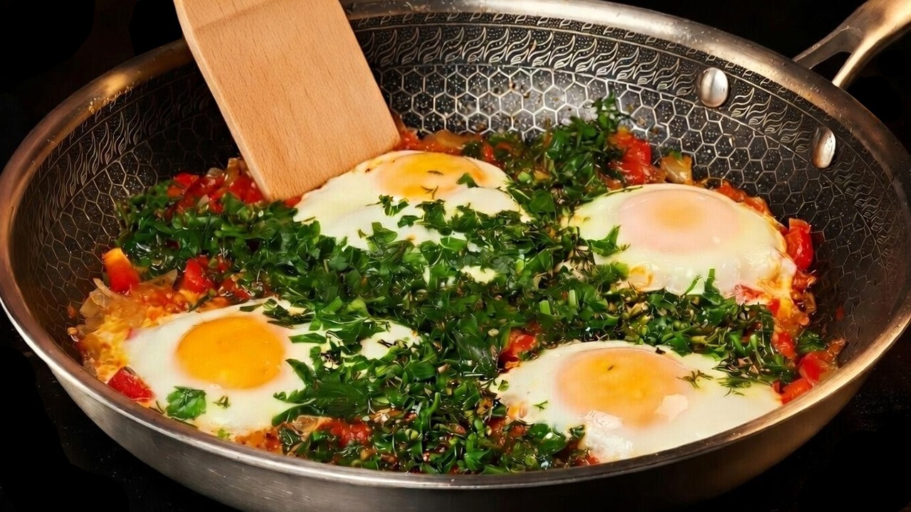 Ein gesundes Frühstück in wenigen Minuten! Ein einfaches Pfannengericht!