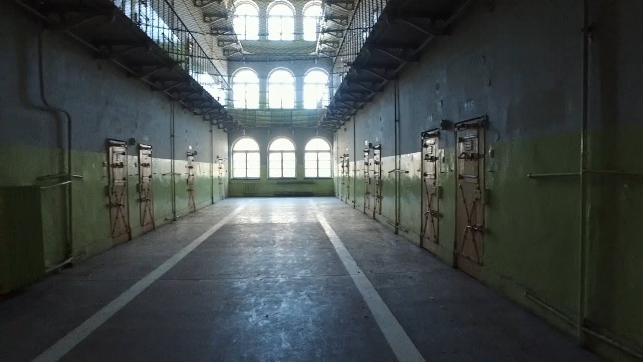 Psycholog zabita nożyczkami w zakładzie karnym. Strażnicy: Problemem jest system (UWAGA! TVN)