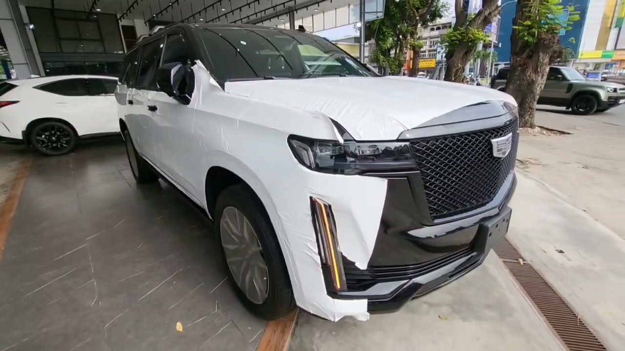 NEW CADILLAC ESCALADE ESV  2022
