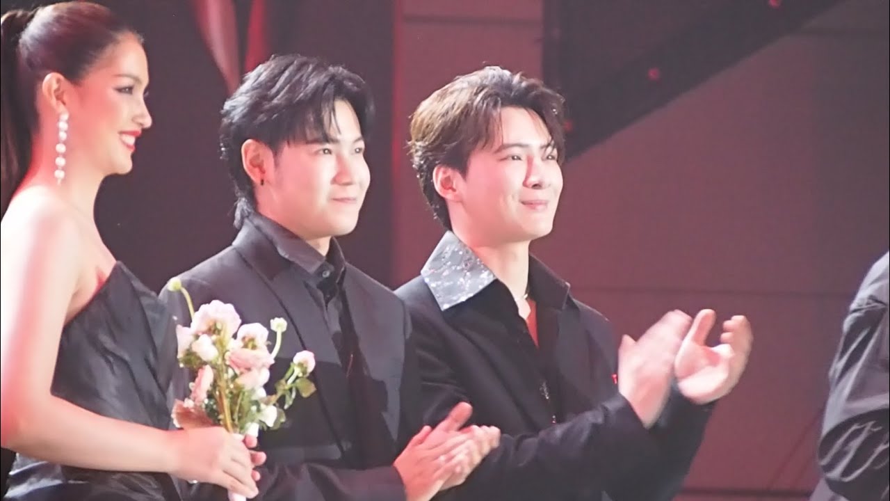 คริส สิงโต ประกาศรางวัลละครทรงคุณค่าตลอดกาล @ #คมชัดลึกอวอร์ด20 #20thKomchadluekAwards