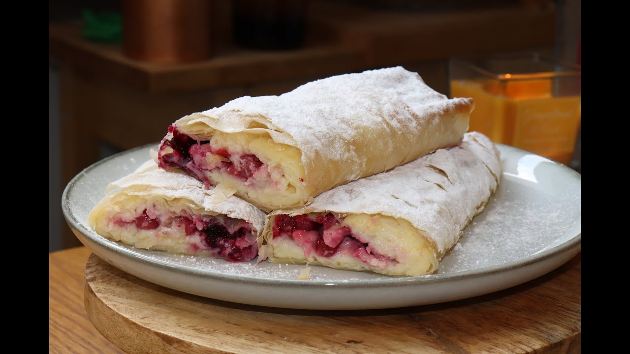 SAVIJAČA S VANILIJOM I ŠUMSKIM VOĆEM | How 2 Bake It by Marko Strižak |