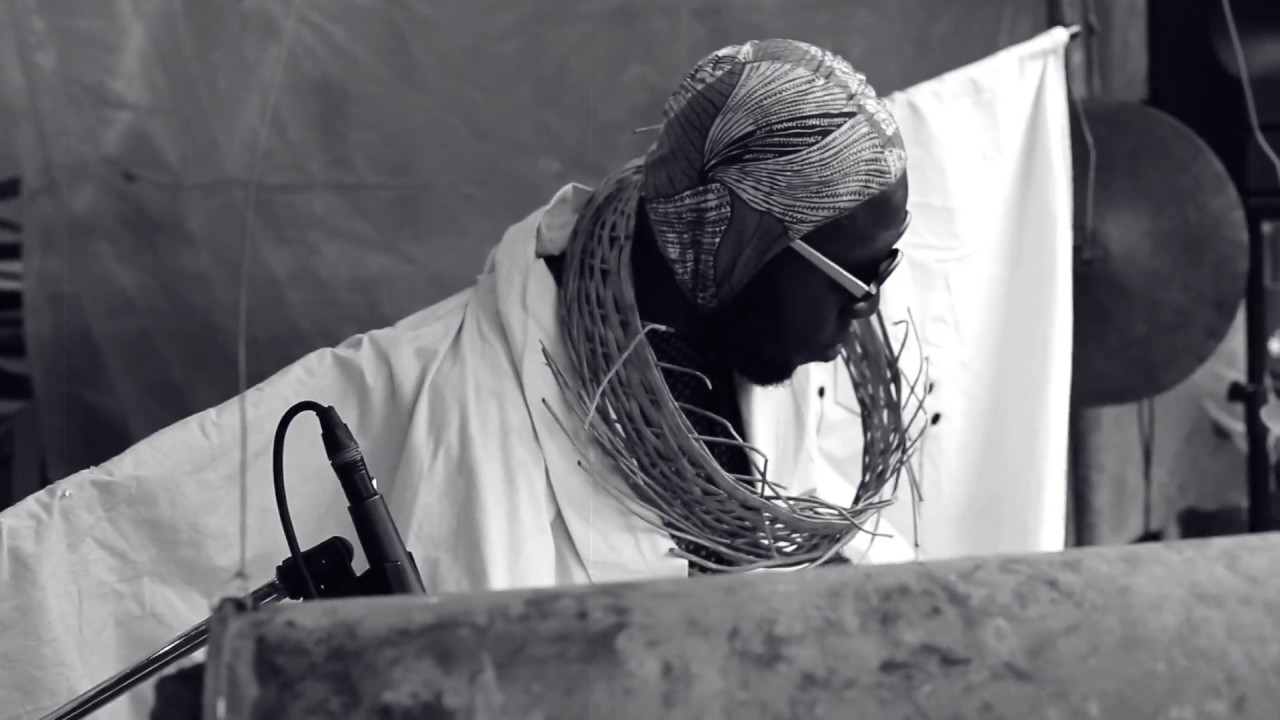 A Steloolive Sound Art Performance.