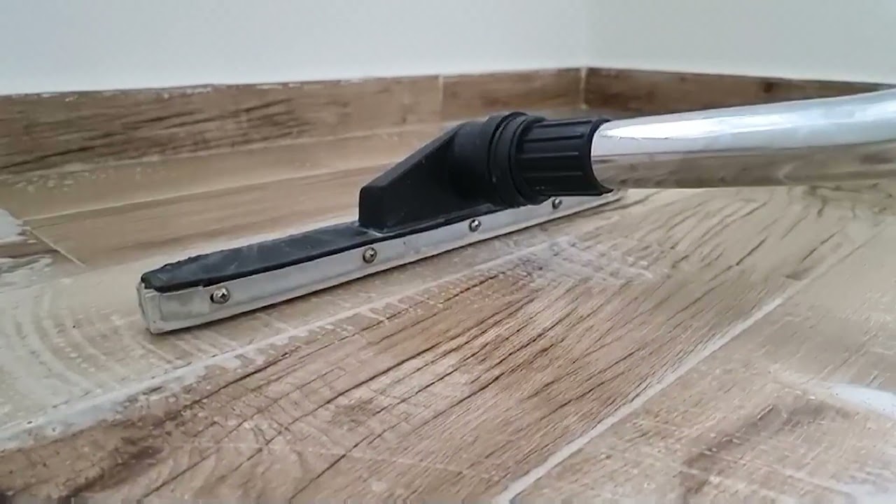 Ma&scaron;insko pranje podova . Professional tile cleaning .