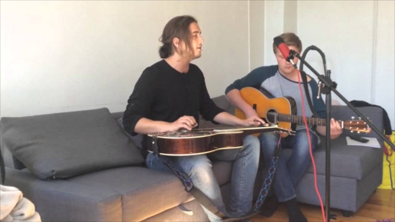 Lookin out my back door (cover)
