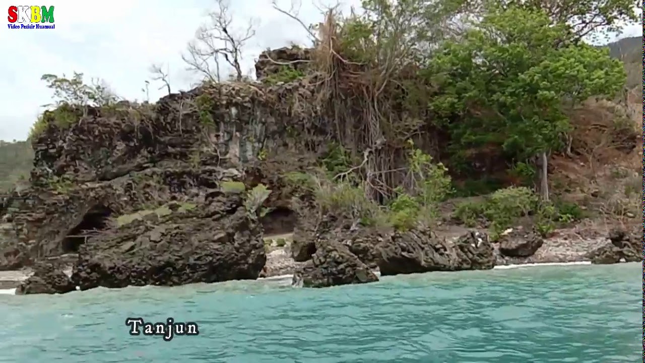 Tanjung Siang dan Kampung Pesisir Huamual