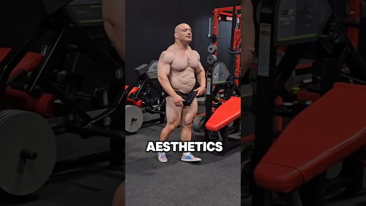 Доктор Майк делает некоторые движения 😳