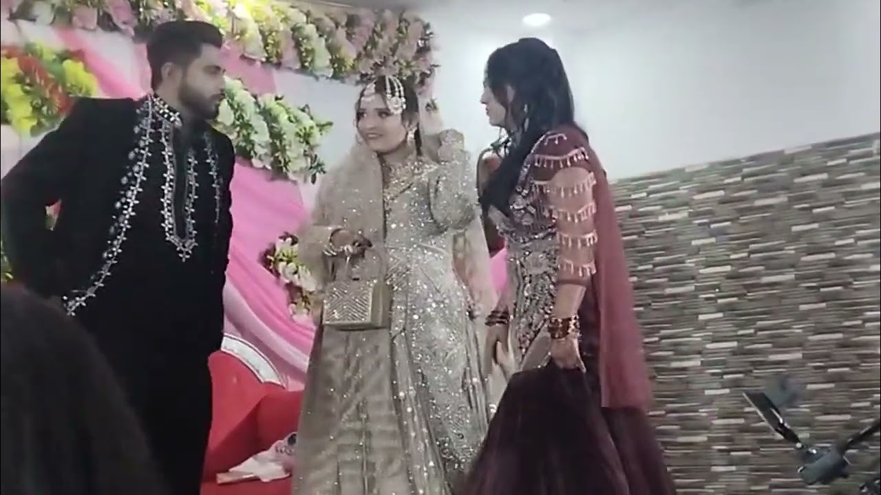Recaption me hum nahi gaye😙