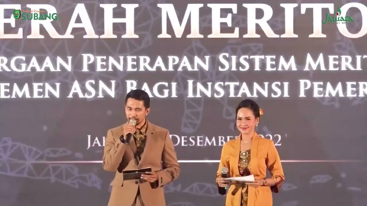 Kang Jimat Terima Penghargaan Anugerah Meritokrasi
